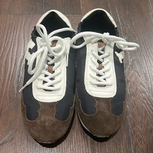 NWOT Tory Burch Vintage Double T Trainer- Tumbled Leather Athletic Shoe Sneakers